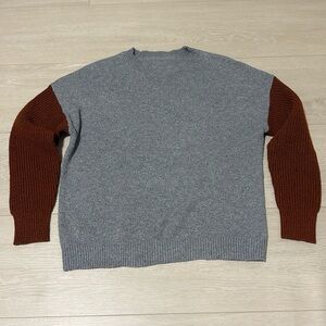 3/$10 Gray & Rust Orange Knit Crewneck Sweater